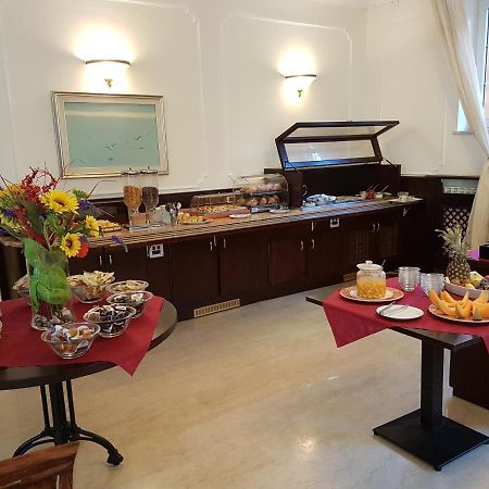 Hotel Riviera Varazze Esterno foto