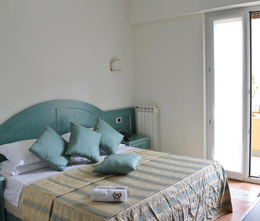 Hotel Riviera Varazze Esterno foto