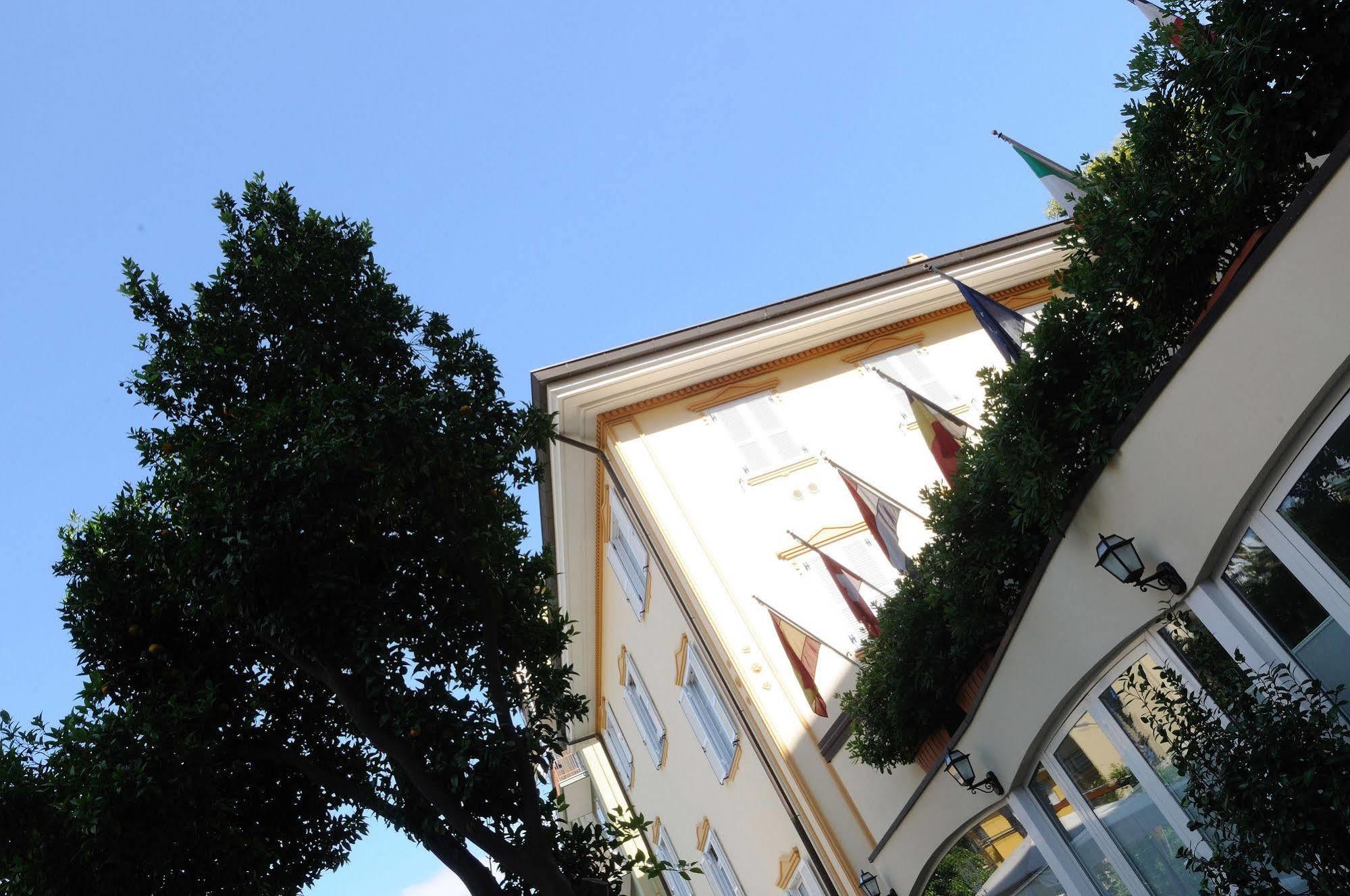 Hotel Riviera Varazze Esterno foto