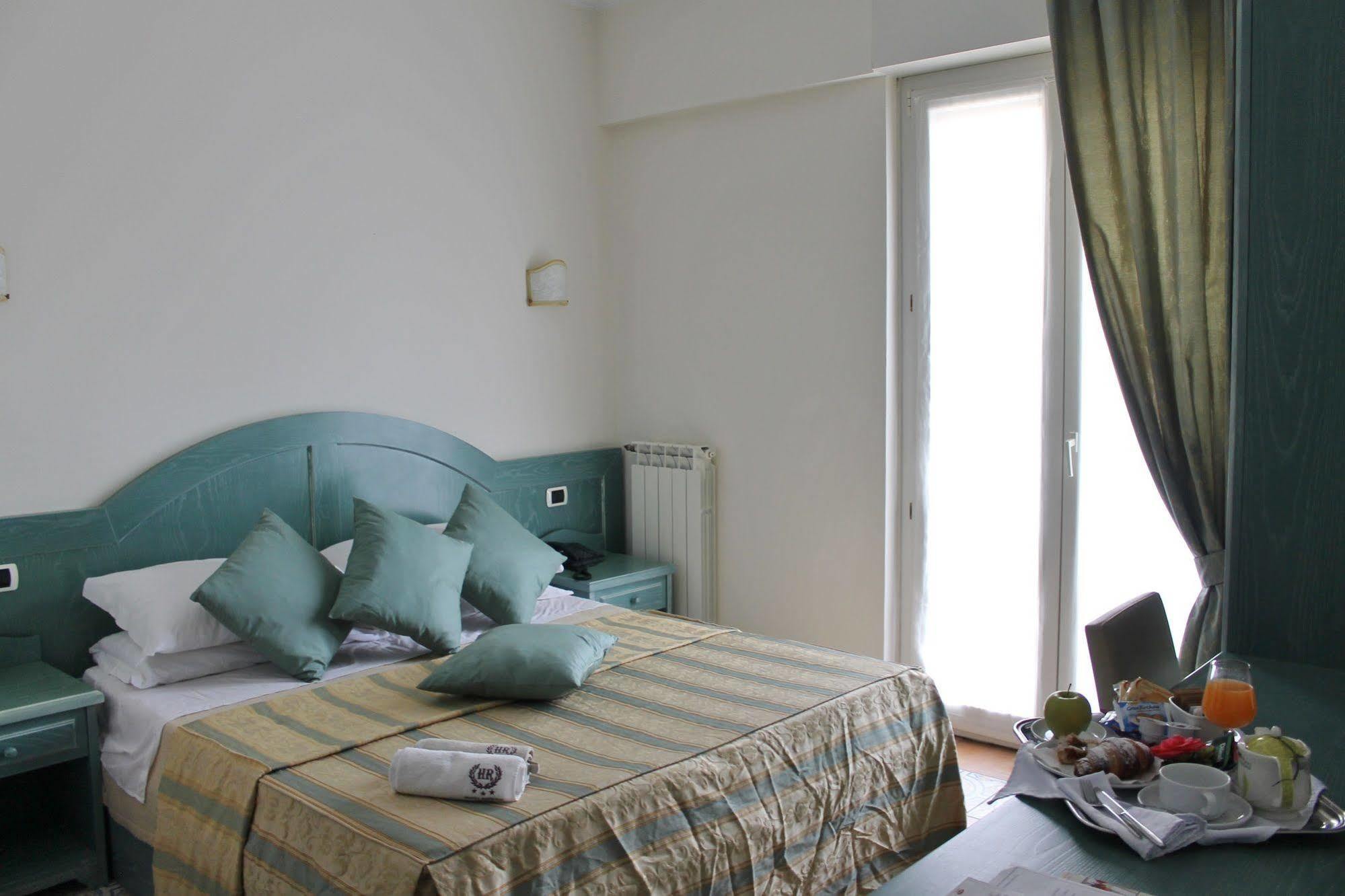 Hotel Riviera Varazze Esterno foto